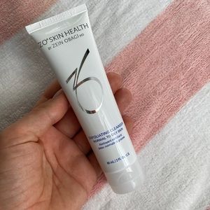 NWT Zo skin health Exfoliating Cleanser